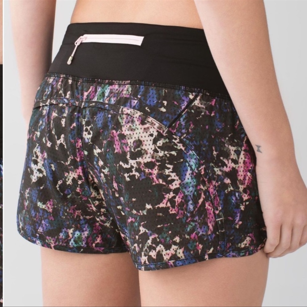 Lululemon Run Times Short 4 Way Stretch Floral Sport Black Multi 4